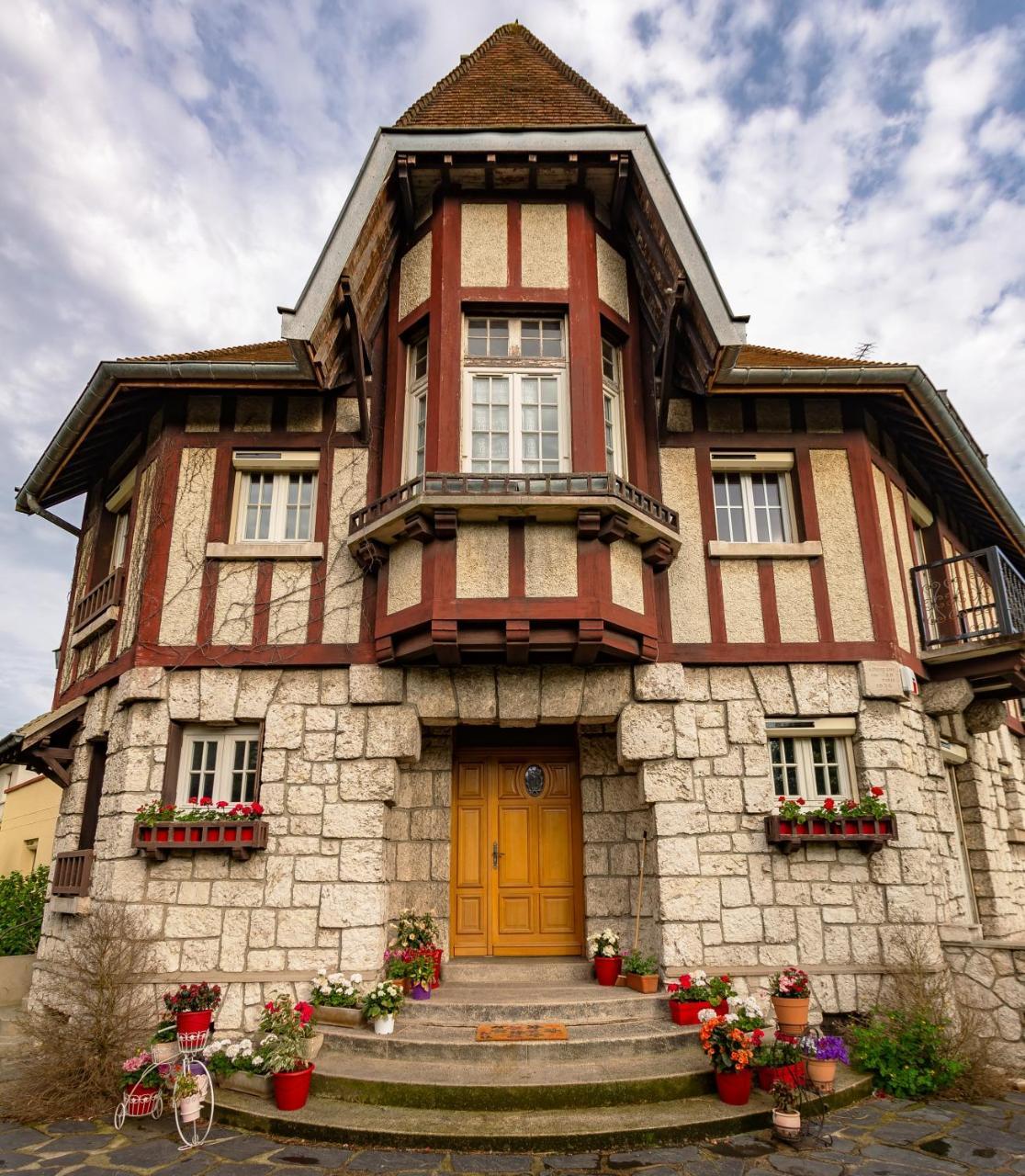Apakabar Homestay - Proche Gare Melun, Parking Prive, Netflix La Rochette  Exteriör bild